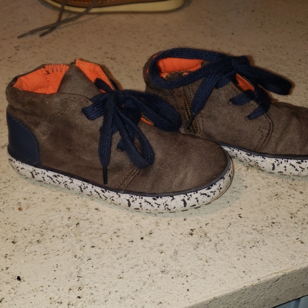 Boys boots